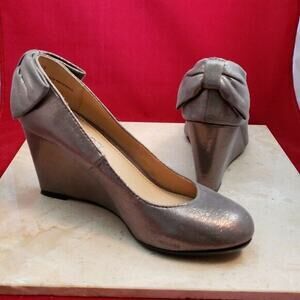 Report Wedge Heels Metallic Bow Locklyn Wedges - Size 5